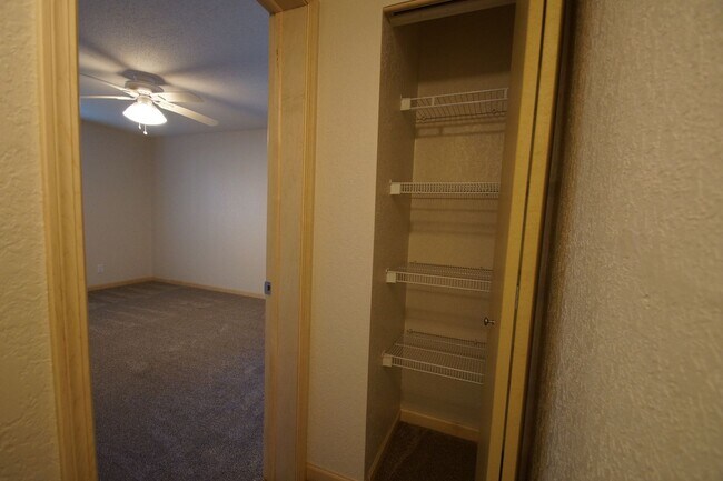 Building Photo - Modern Elegance Meets Comfort – Beautifully Renovated Two-Bedroom