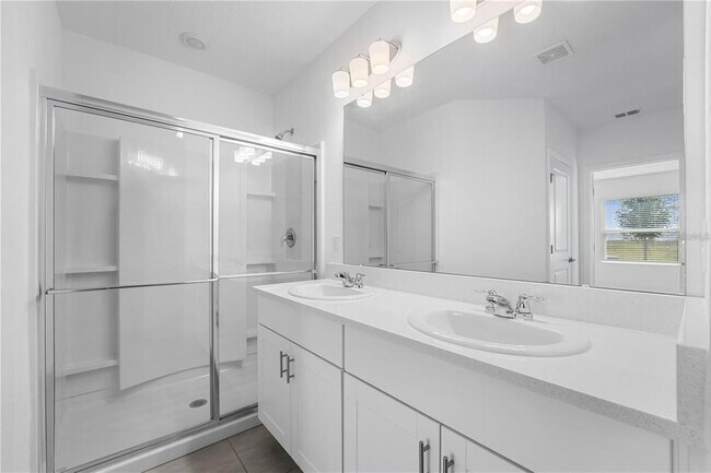 Building Photo - 4560 Ranunculus St