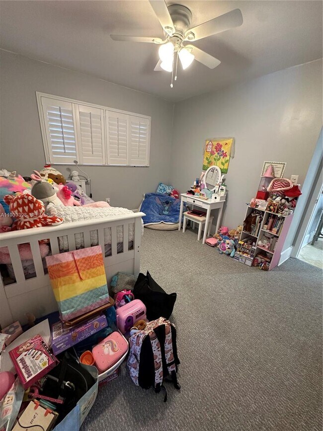 Building Photo - 120 Pocatella St