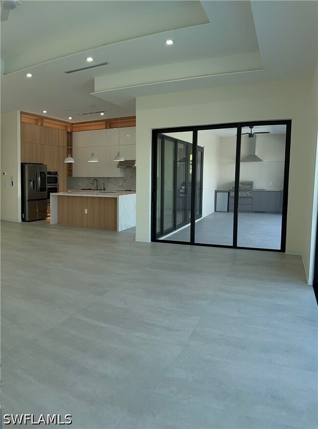 Building Photo - 9202 Migue Cir