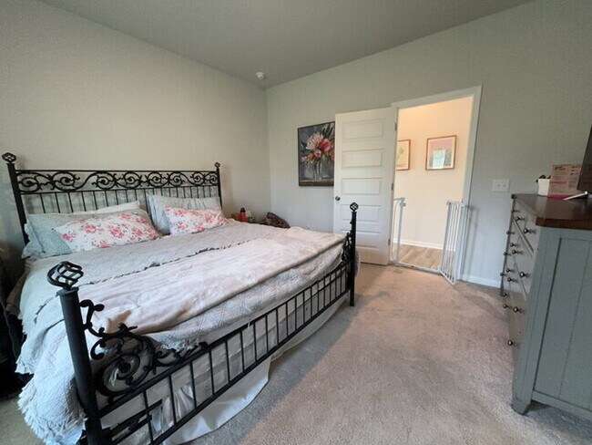 Building Photo - 135 Wood Sage Run
