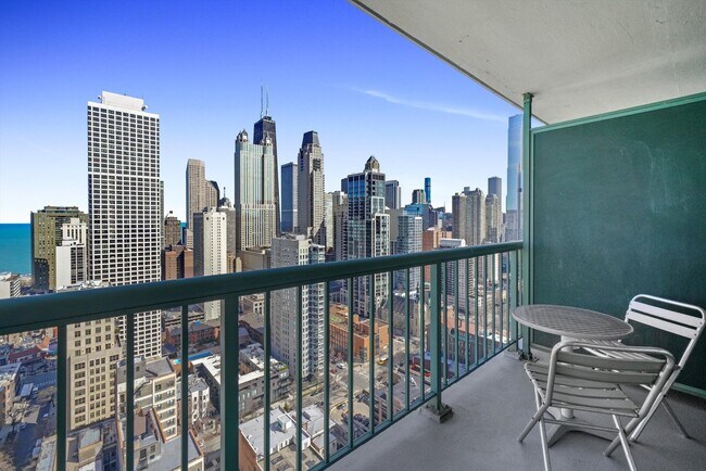 Building Photo - 111 W Maple St