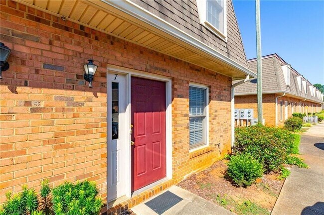 Building Photo - 3730 Old Flowery Branch Rd
