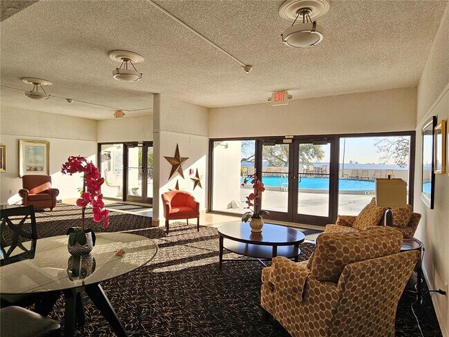 Building Photo - 4141 Bayshore Blvd