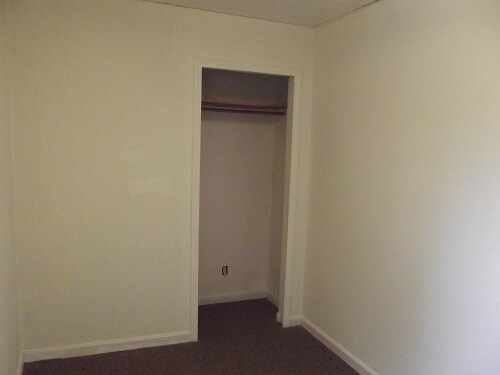 Building Photo - 258 W Vine St