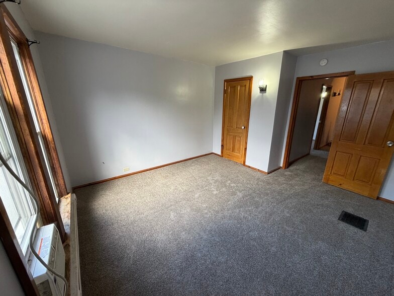 2nd Floor - Bedroom 1 - 519 Reed St