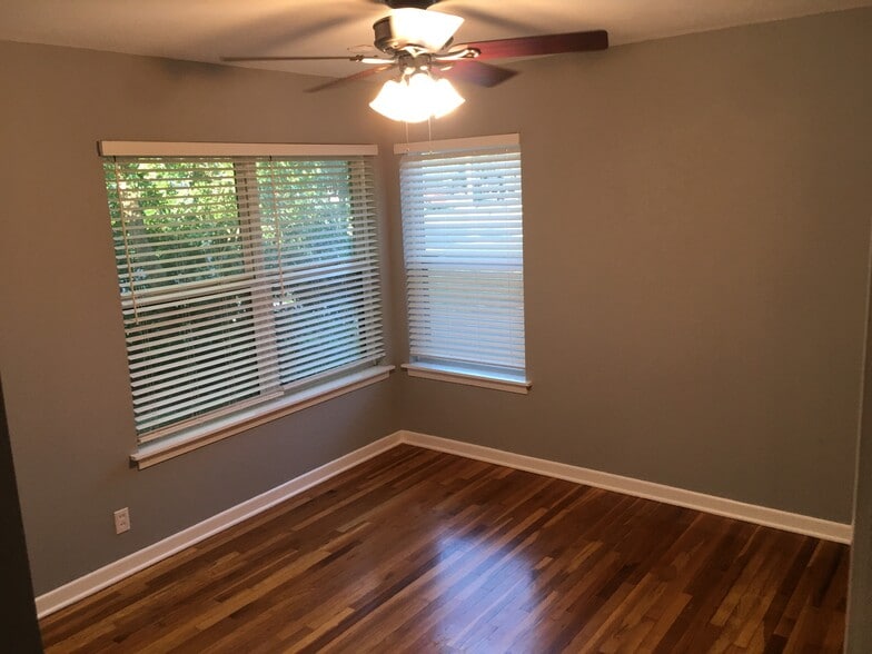 Front corner bedroom - 230 Middlebury Dr.