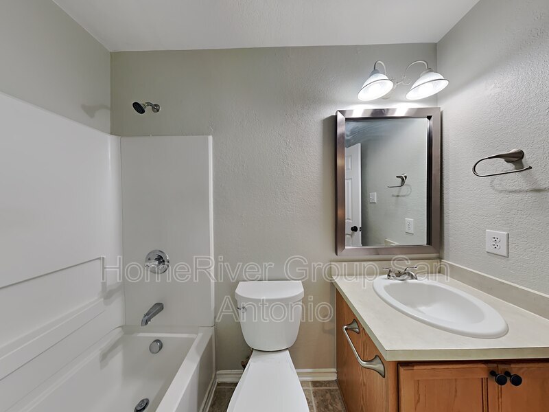 Building Photo - 128 Gatewood Bay
