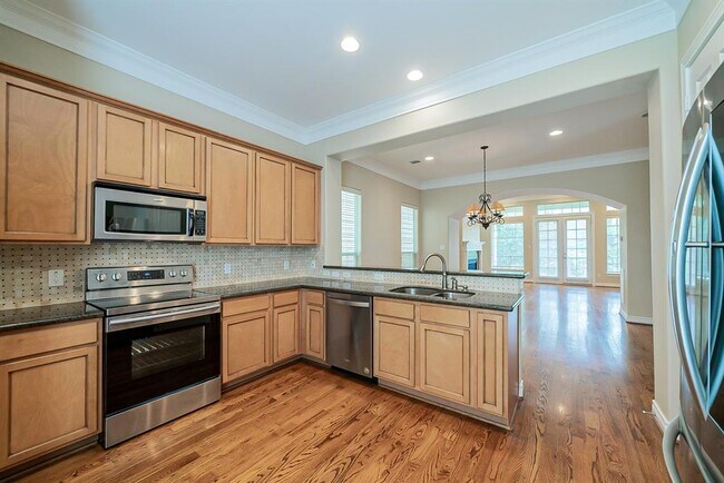 Building Photo - 9103 Harbor Hills Dr