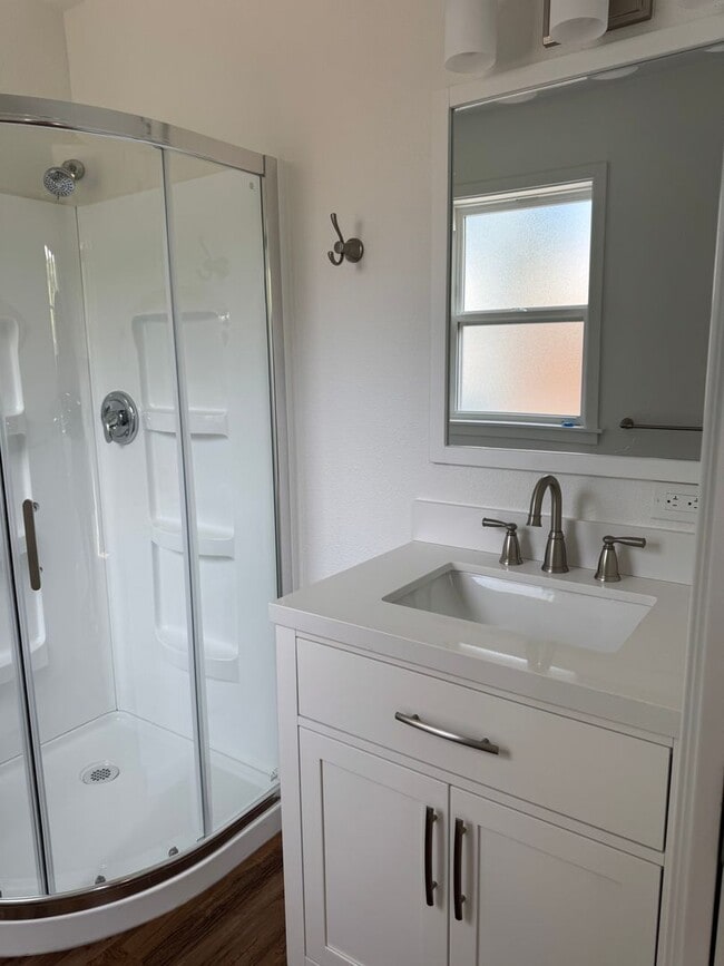 Building Photo - Beautiful newly renovated home on the hill...