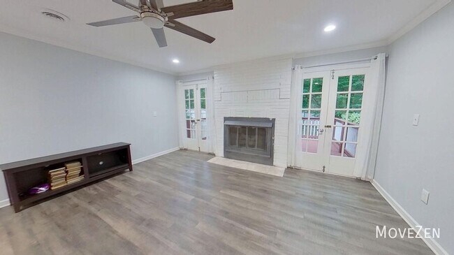 Building Photo - 303 Driftwood Dr