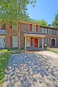 Building Photo - Available Now 3Br Townhome Ashely Villas