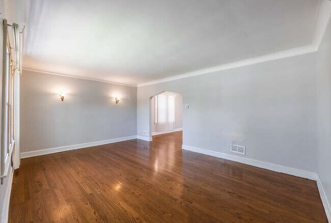 Building Photo - 6405 S Tripp Ave