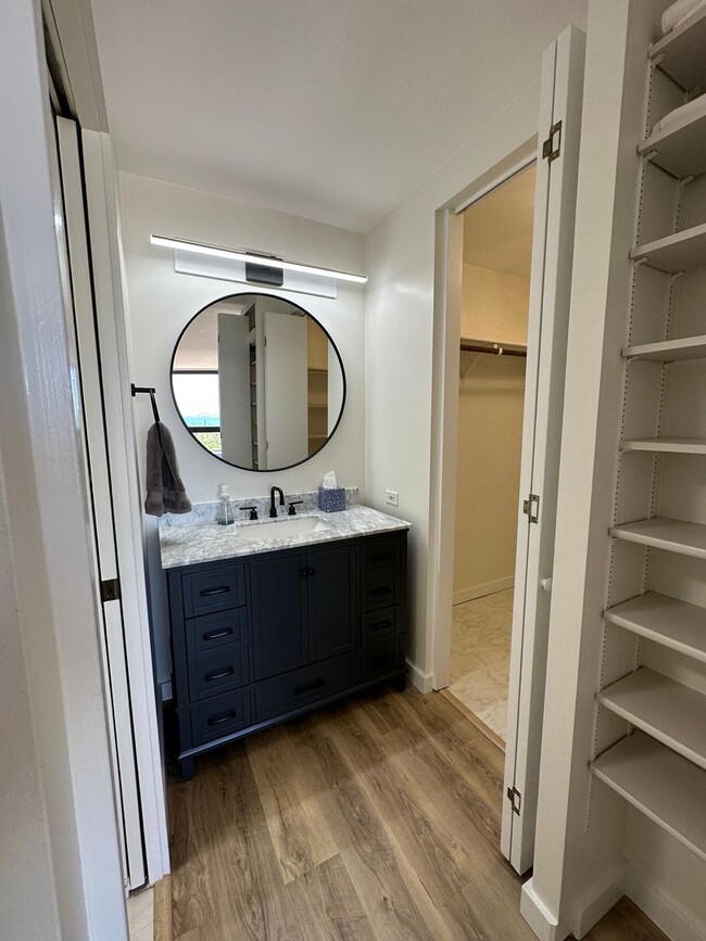 Building Photo - Stunning Panoramic Ocean Views! Fully furnished, fully renovated, 2 bedroom, 2 bathroom unit at W...