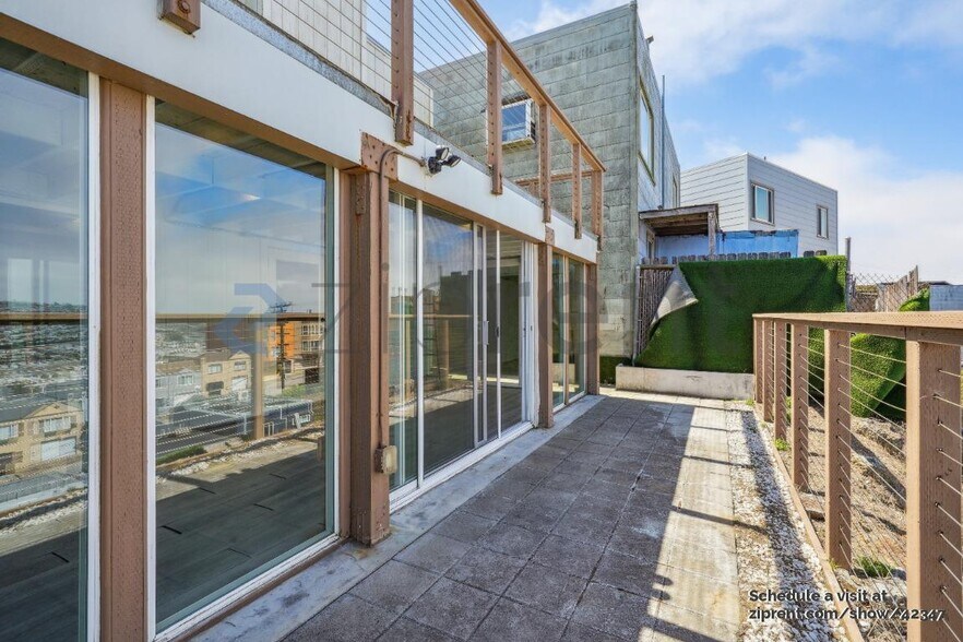 Building Photo - 132 Valmar Terrace