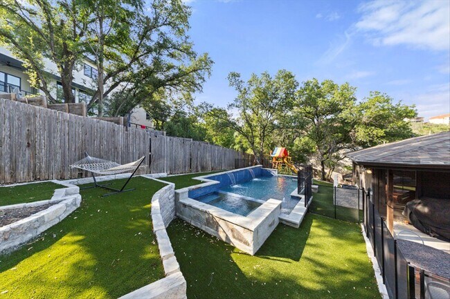 Building Photo - 6002 Mt Bonnell Rd