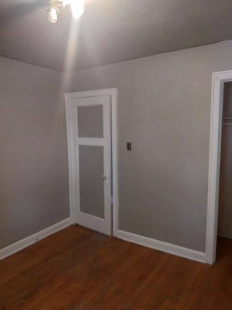 Building Photo - 5302 W Burnham St