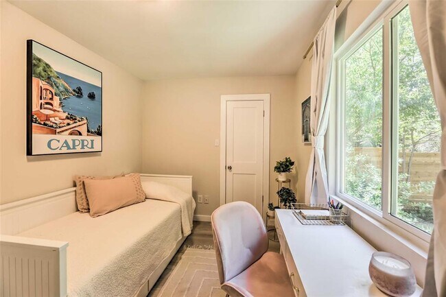 Building Photo - 6204 Wagon Bend