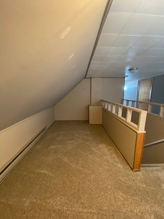 Building Photo - 6825 Beresford Ave