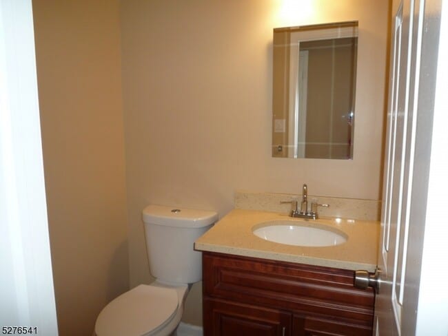 Building Photo - 303 Classon Ct