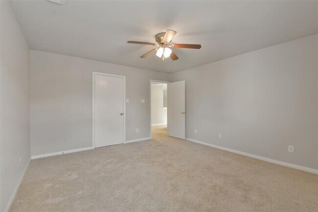 Building Photo - 11827 E Galwan Cir