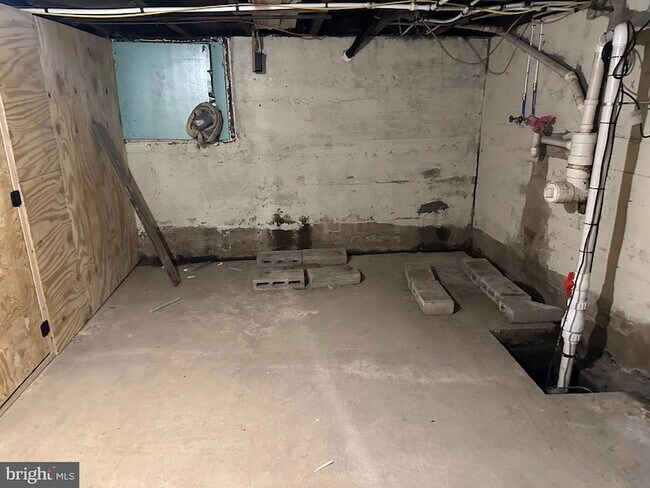 Building Photo - 15 Myers Rd