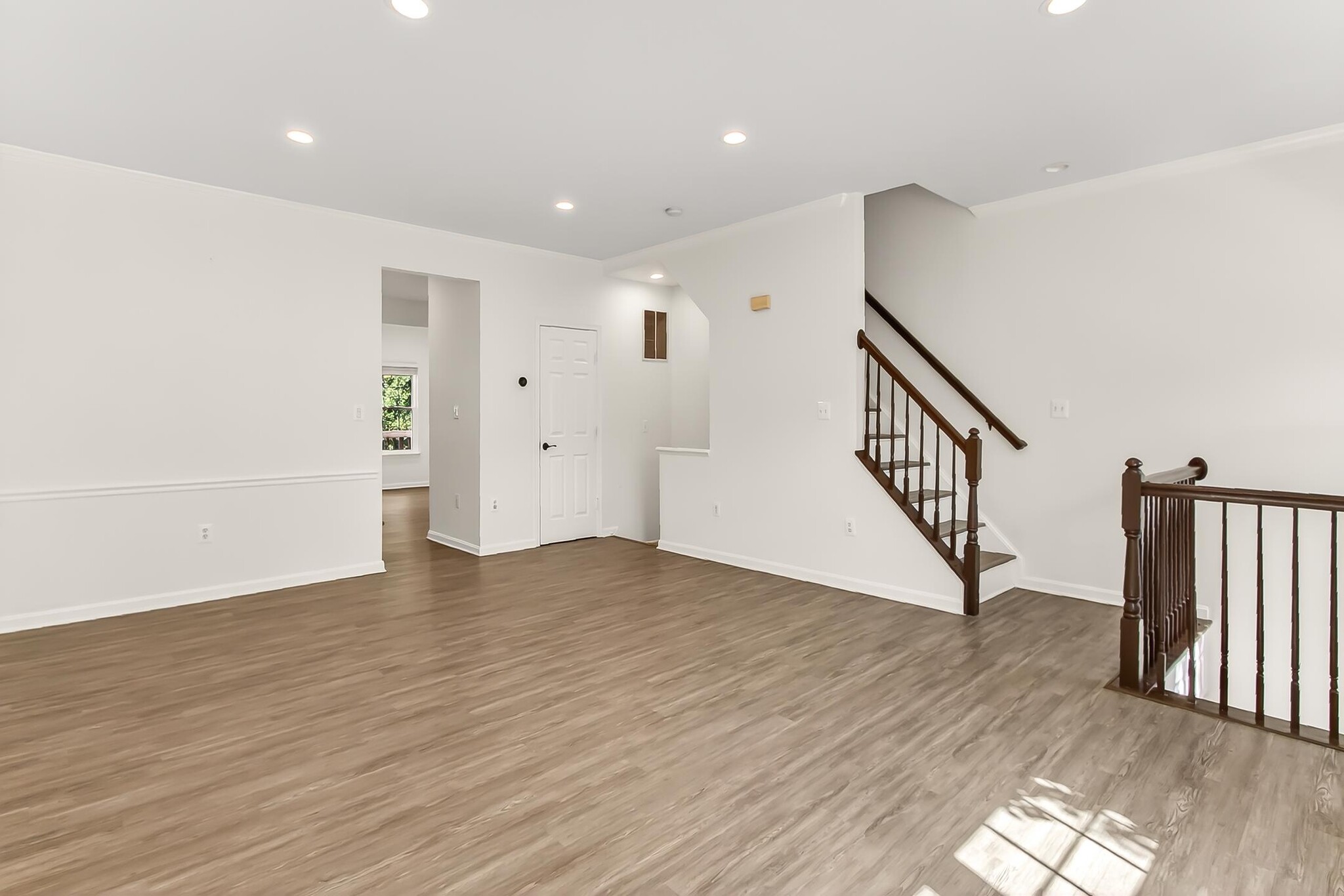 Building Photo - 239 Golden Larch Ter NE