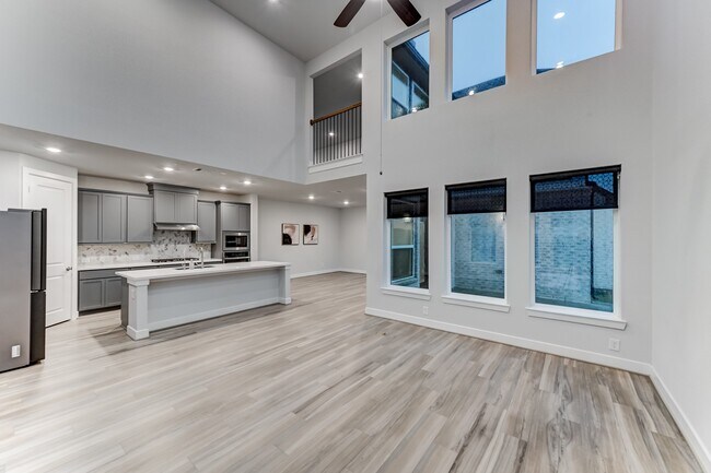 Building Photo - 9522 Rialto Creek Dr