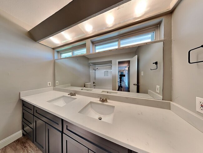 Building Photo - 2111 El Dorado Way