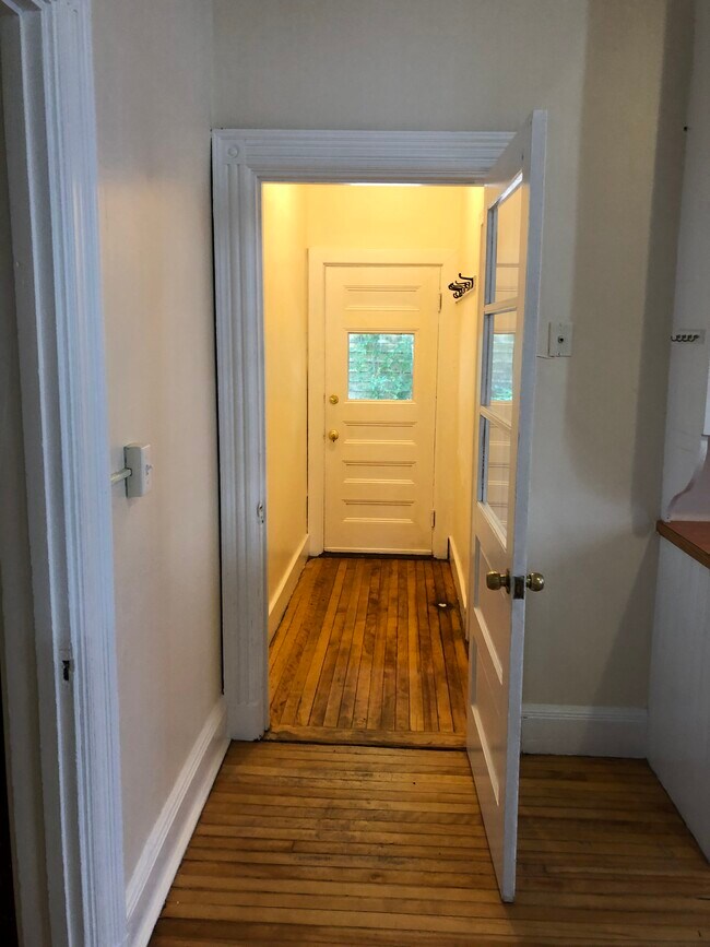 hallway to porch - 20 Grant St