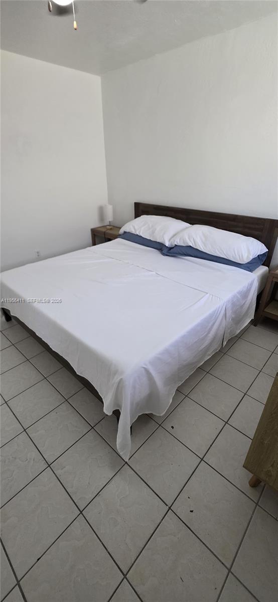 Building Photo - 654 W 29th St