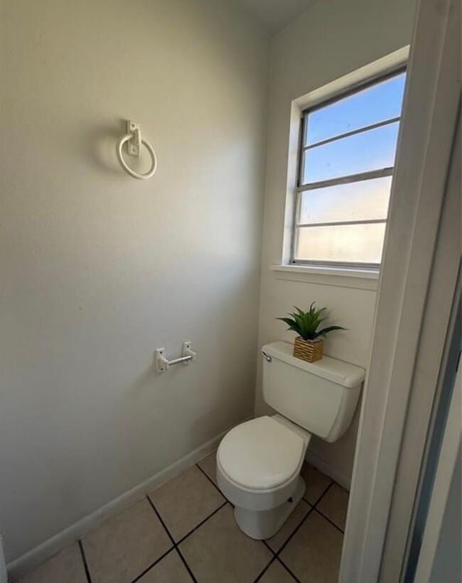 Building Photo - This Just In! New To The Market!
