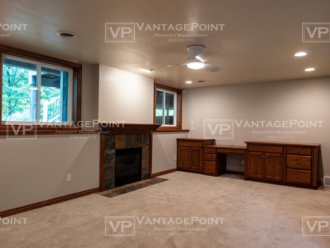 Building Photo - 5311 Shore Acres