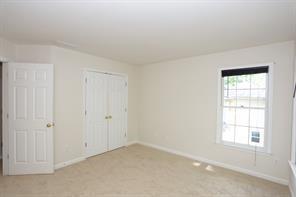 Building Photo - 3986 Fox Glen Dr