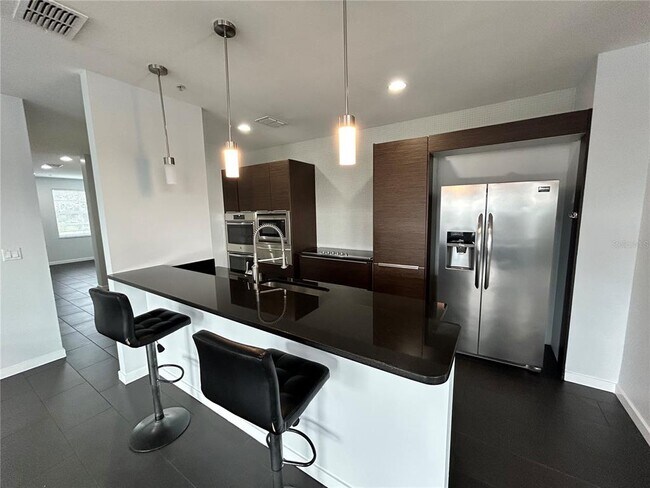 Building Photo - 1100 4th St N