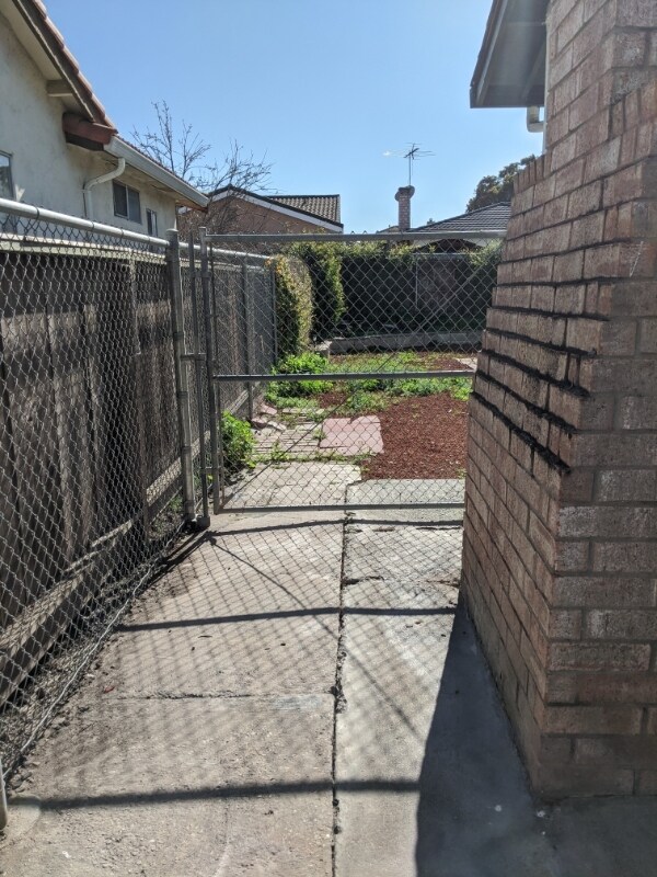 Building Photo - 2654 Olivestone Way