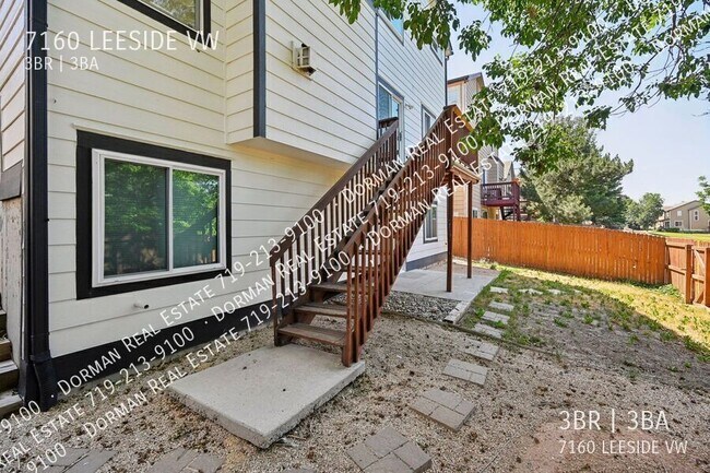 Building Photo - 7160 Leeside View