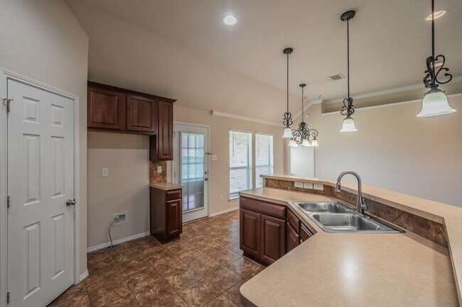 Building Photo - excellent single story home in Willow Park