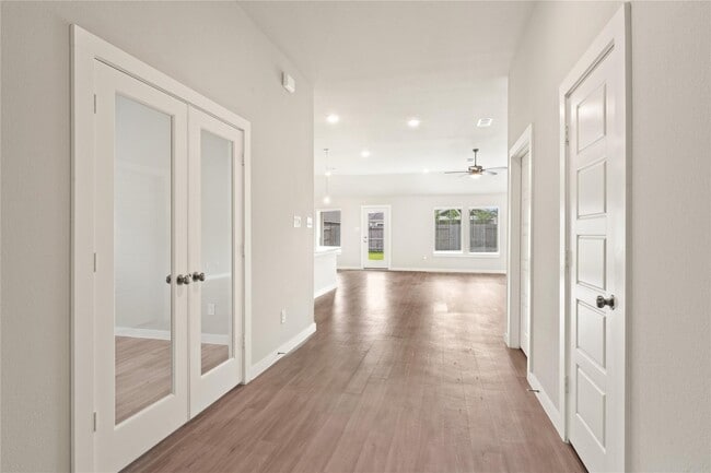 Building Photo - 8635 Jetty Glen Dr