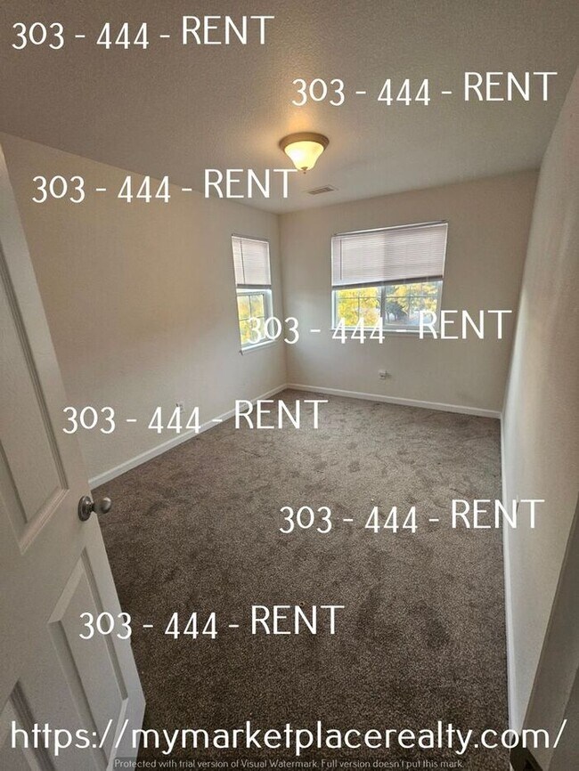 Building Photo - Make this your new home in time for the ho...