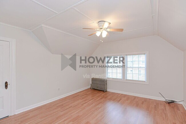 Building Photo - 27 Hayward St