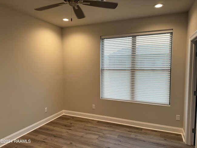 Building Photo - 125 Gadwall Dr