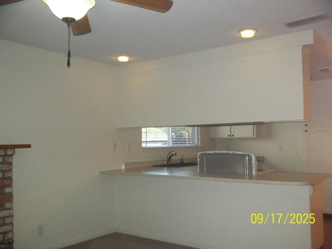 Building Photo - Wonderful Citrus Heights home