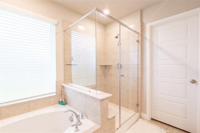 Building Photo - 4406 Upland Stream Ln