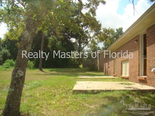 Building Photo - 10110 Guidy Ln