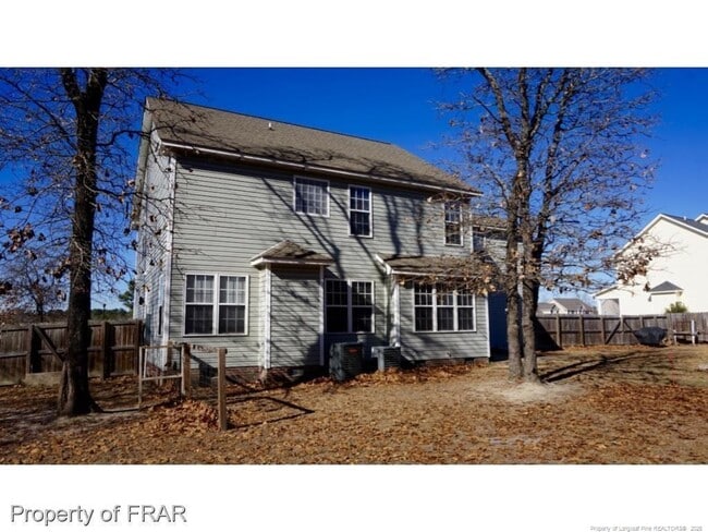 Building Photo - 48 Old Field Loop