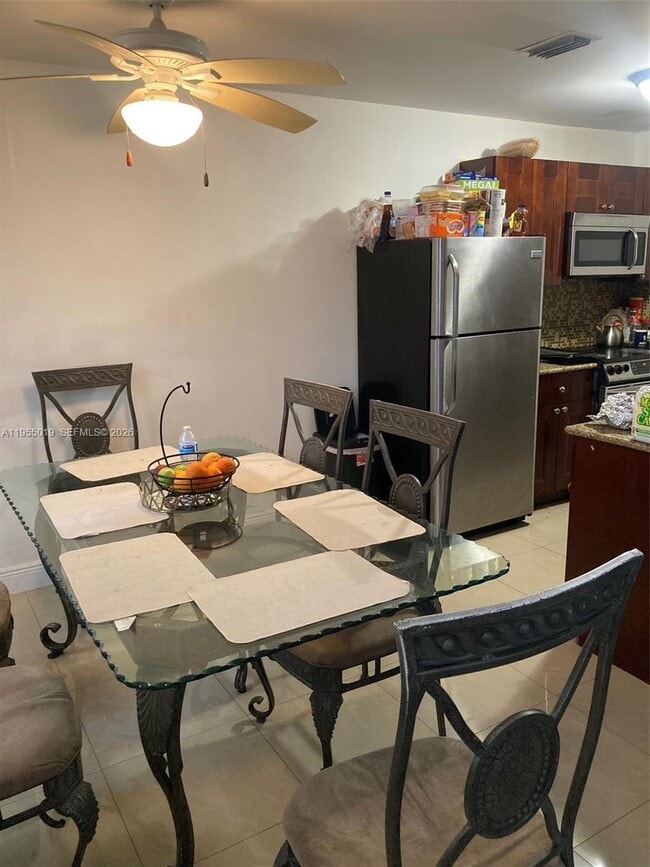 Building Photo - 4737 NW 5th Ave