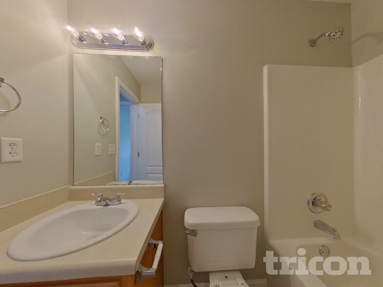 Building Photo - 213 Millwheel Dr