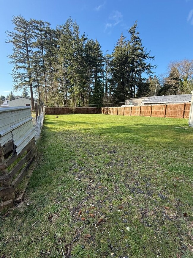 Building Photo - Newly Renovated 3 bed/2 bath manufactured home!