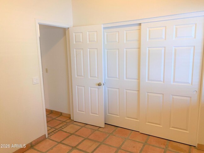 Building Photo - 4667 W Harrison St